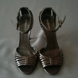 BCBG heels EUC
